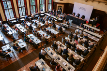 Plenarsitzung im Festsaal des Rathauses